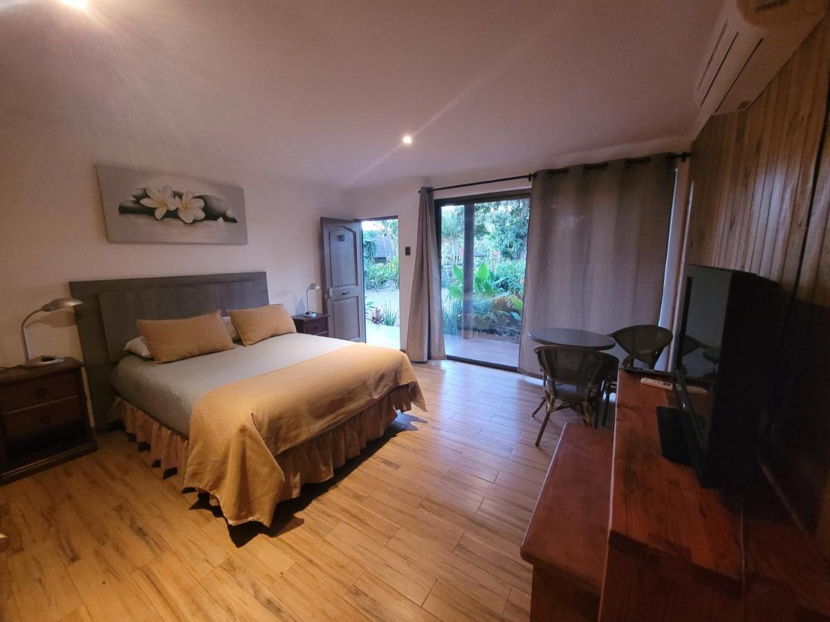 Te Ariki - Adults Only Hotel Hanga Roa Exterior photo