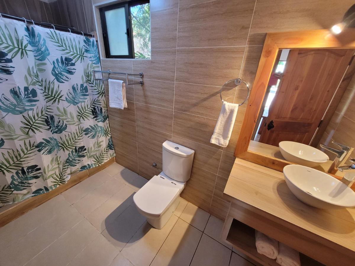 Te Ariki - Adults Only Hotel Hanga Roa Exterior photo