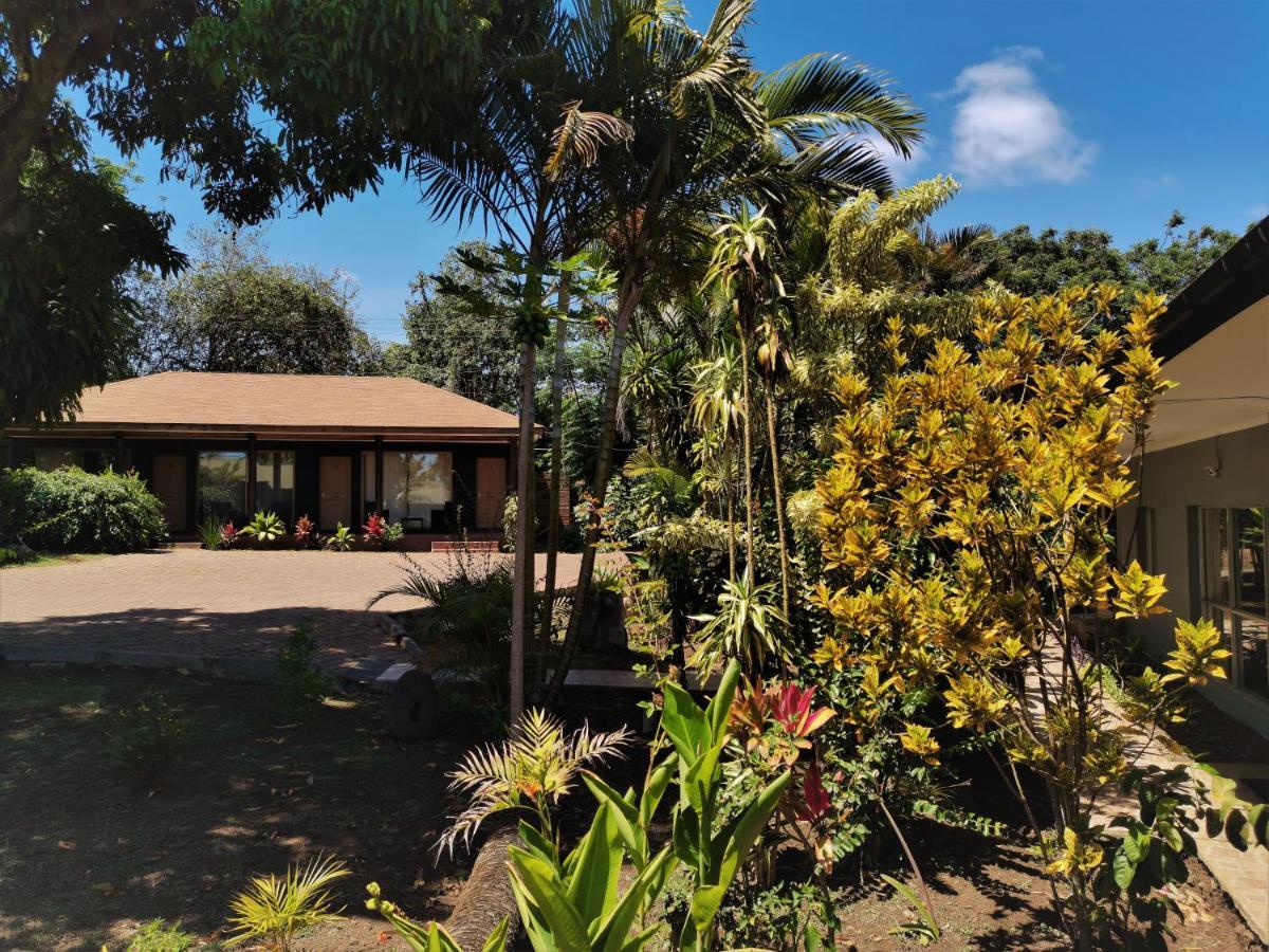 Te Ariki - Adults Only Hotel Hanga Roa Exterior photo