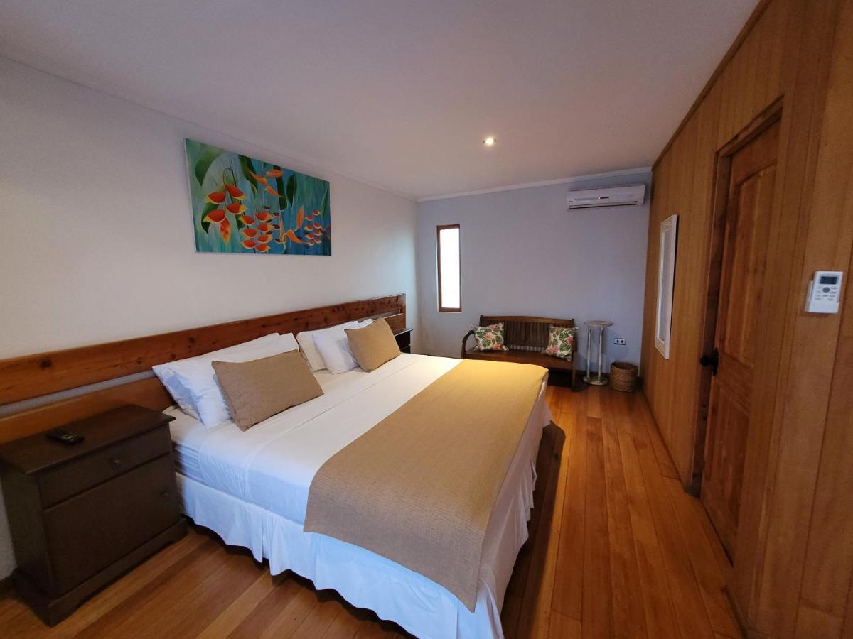 Te Ariki - Adults Only Hotel Hanga Roa Exterior photo